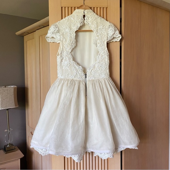 Alice + Olivia lace bodice mini dress eggshell off white - Picture 9 of 16